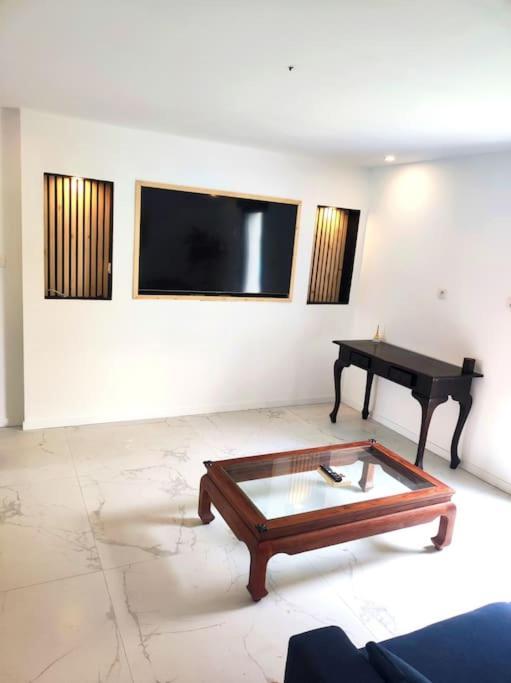 Appartement Moderne Proche Paris, Aeroport Et Disneyland Льо-Перо-Сюр-Марн Екстериор снимка
